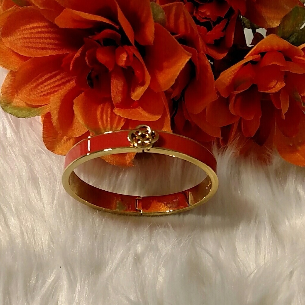 Stella and Dot Lindsay Gold Tone Bangle Cuff Bracelet In Tangerine Orange OS